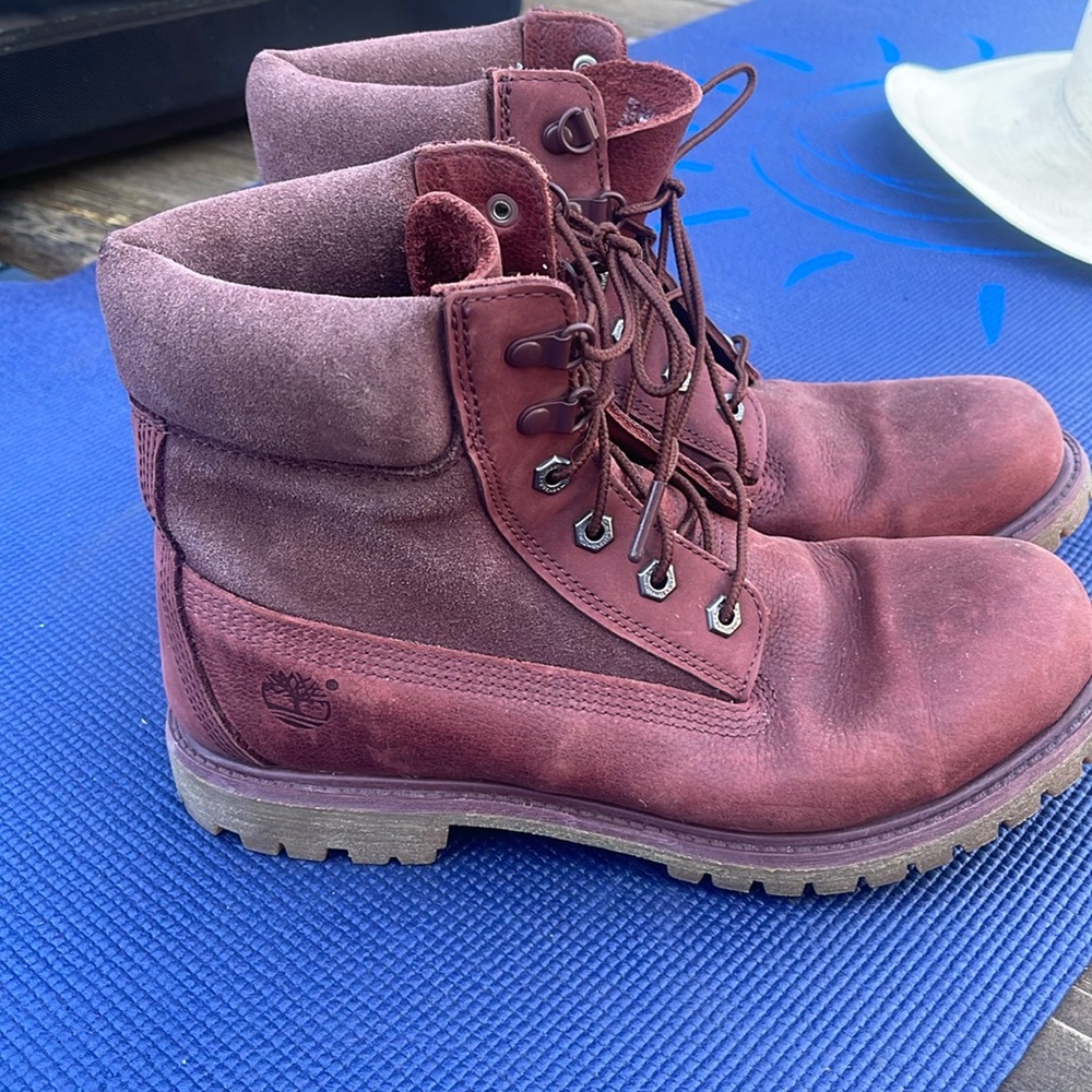 Timberland sz 10 women’s maroon boots